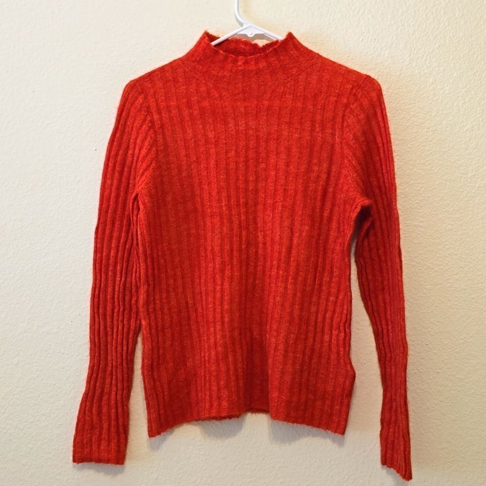 Madewell Burntβ Orange Sweater size smallβ(missing)